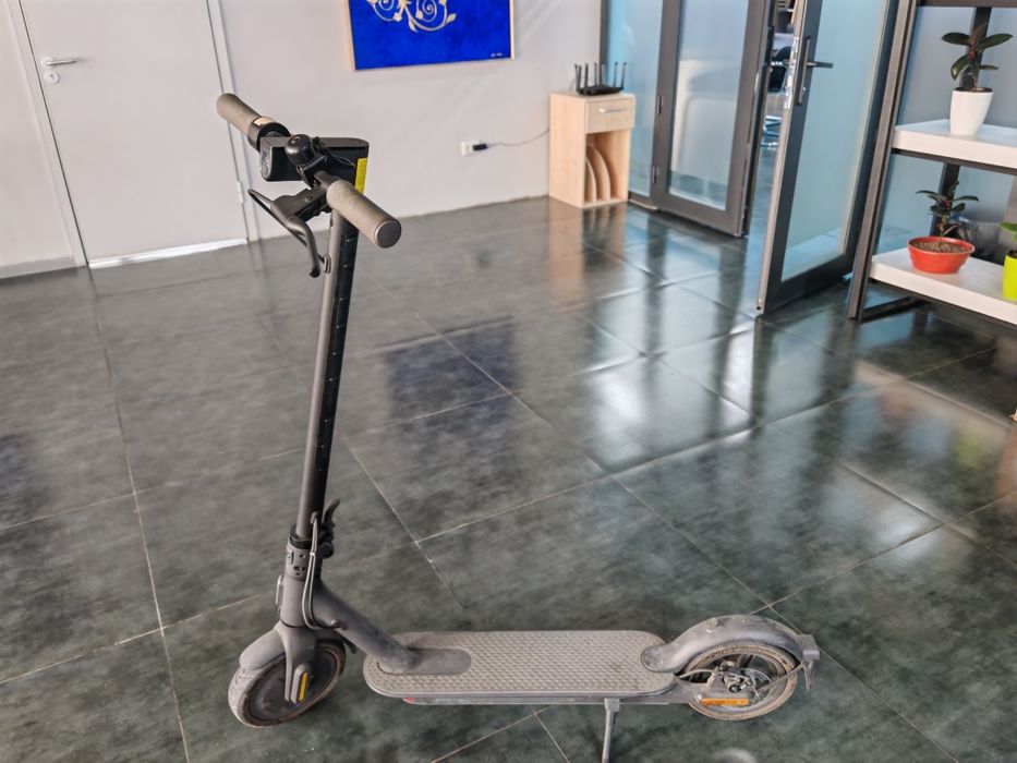 Elektr Samokat sotiladi. Model: Mi