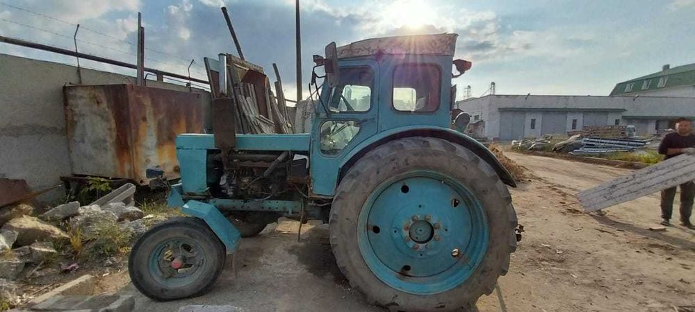 Продам трактор Т-40 с прицепом