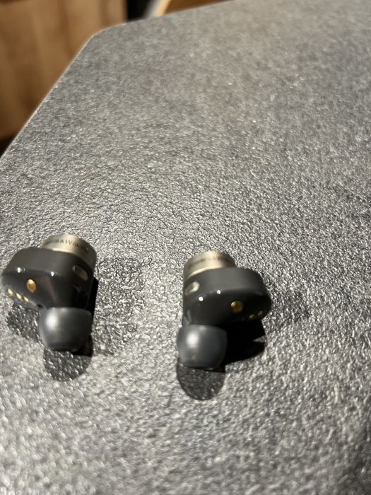 Casti Bowers & Wilkins PI7