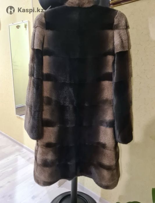 Продам норковая шуба в отличном состояние