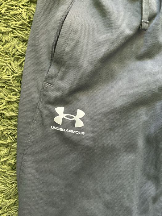 Under Armour M размер