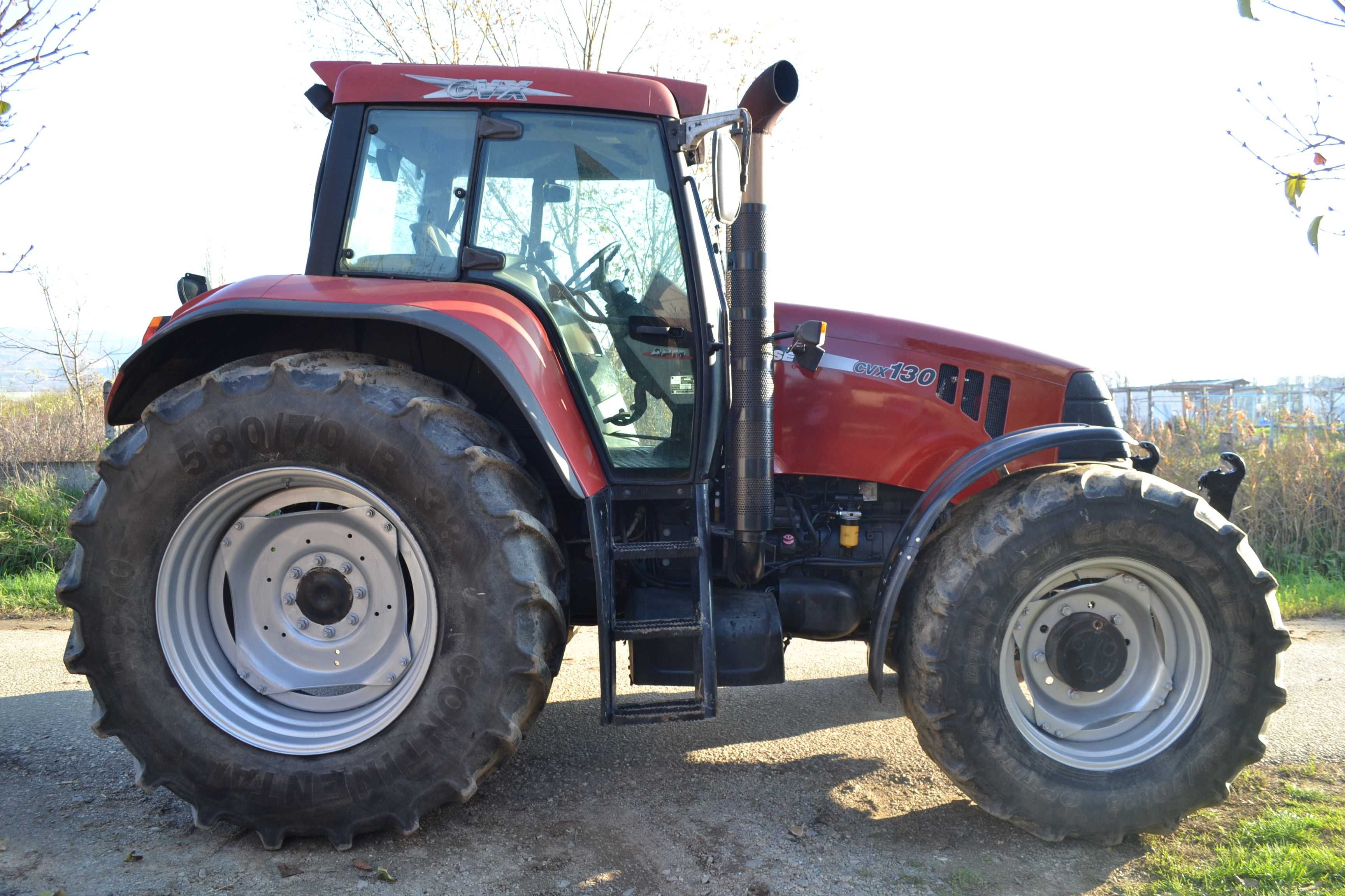 Tractor Case CVX 130