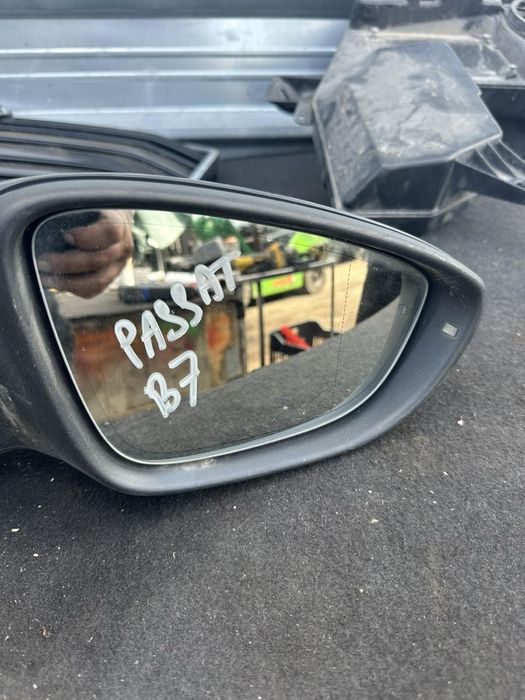 Дясно огледало VW Passat 7  Пасат 7 затъмняващо с ел прибиране и мигач