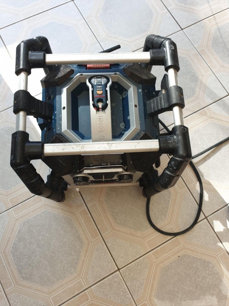 Радио Bosch professional  GML 50 с дистанционно