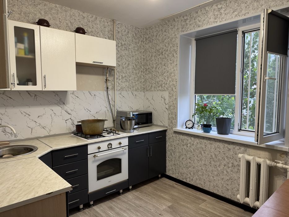 Обменяю квартиру на дом