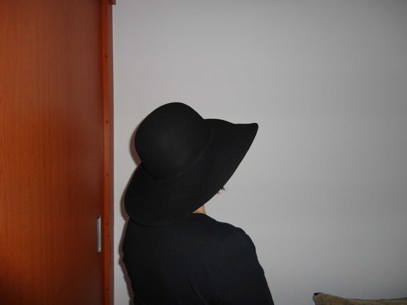palarie de vara culoare neagra boruri mari