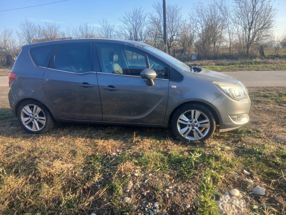 vând sau schimb sau dezmembrez