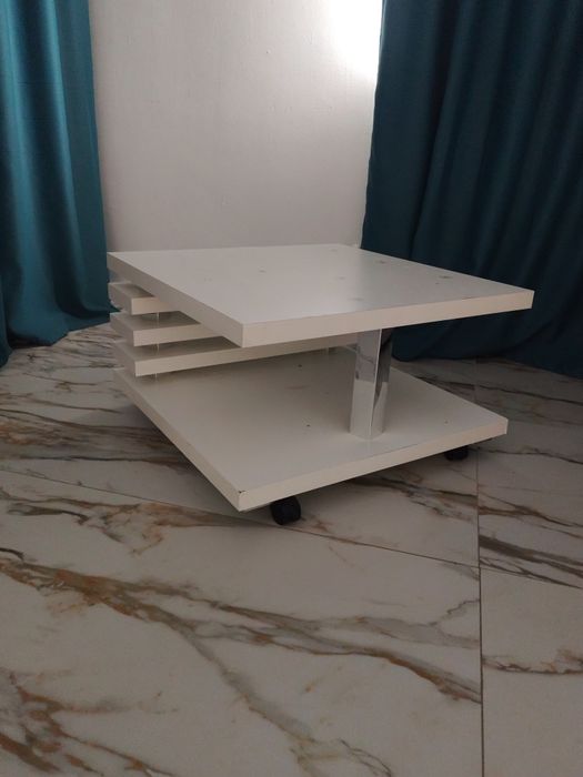 Vând măsuța living