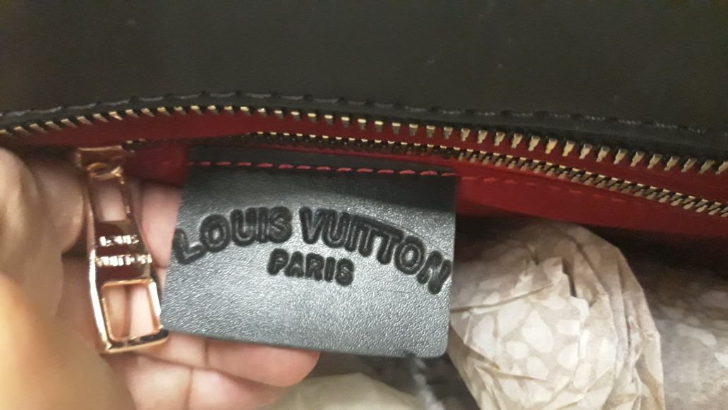 Дамска чанта Louis Vuitton