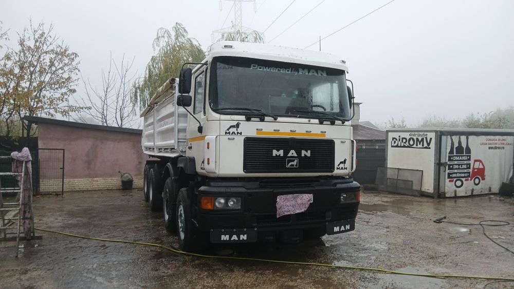 Man 8×4 basculabil 3 parti