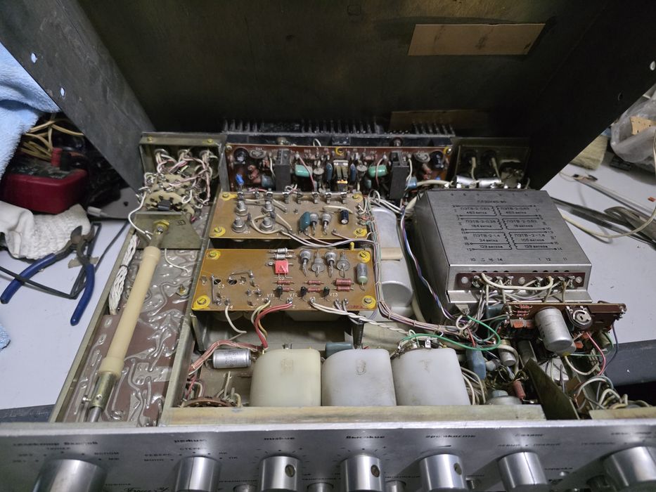 Бриг у 001 , 3 ревизия сотилади. Холати жуда яхши.