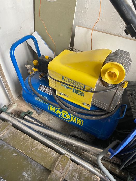 Продам компрессор