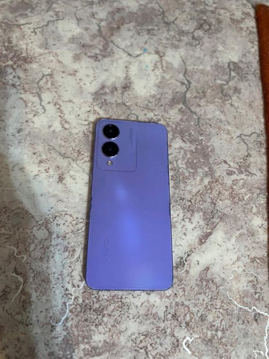 Vivo Y17s в хорошем состояний