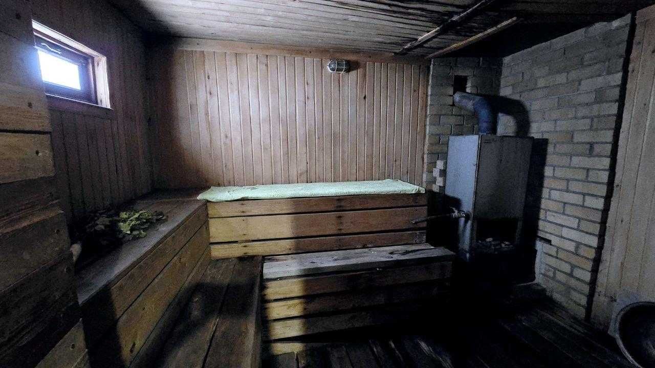 Дом 4- комнаты по Матросова все центральное