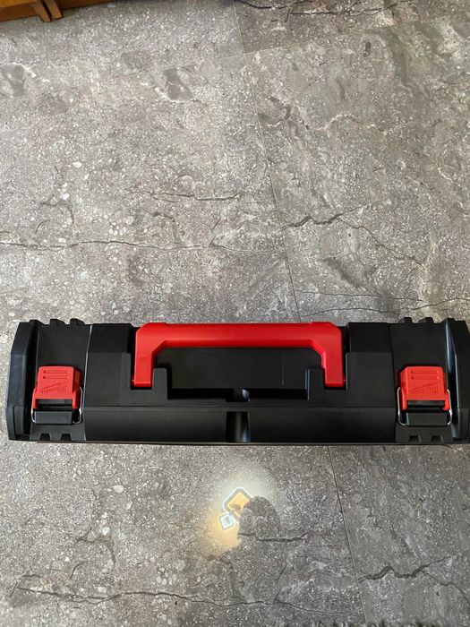 Masina de nituit Milwaukee m12