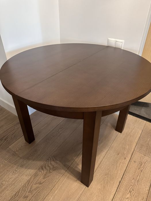 Стол для гостиной фирмы FAMEG дуб