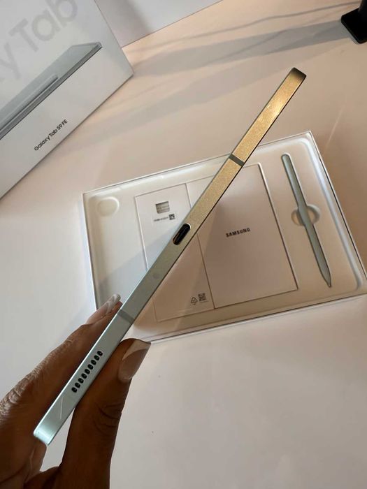 Samsung Tab s9 FE Mint