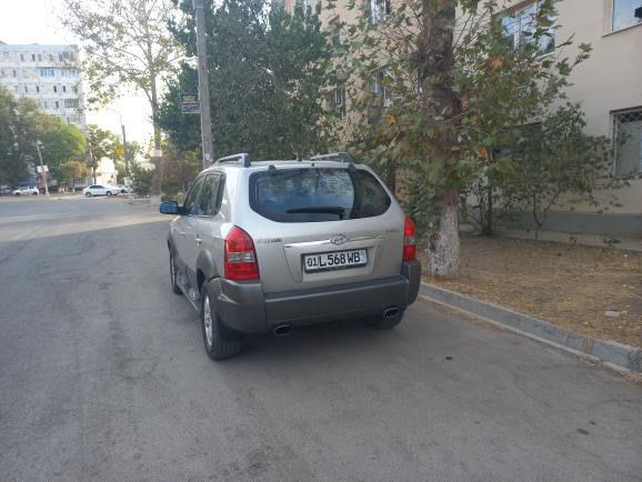 Hunday tucson mator 2.0