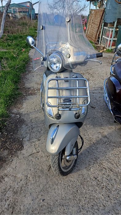 Vespa Touring 2013
