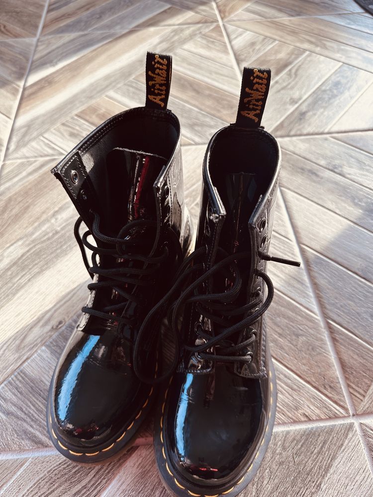 Ghete Dr Martens