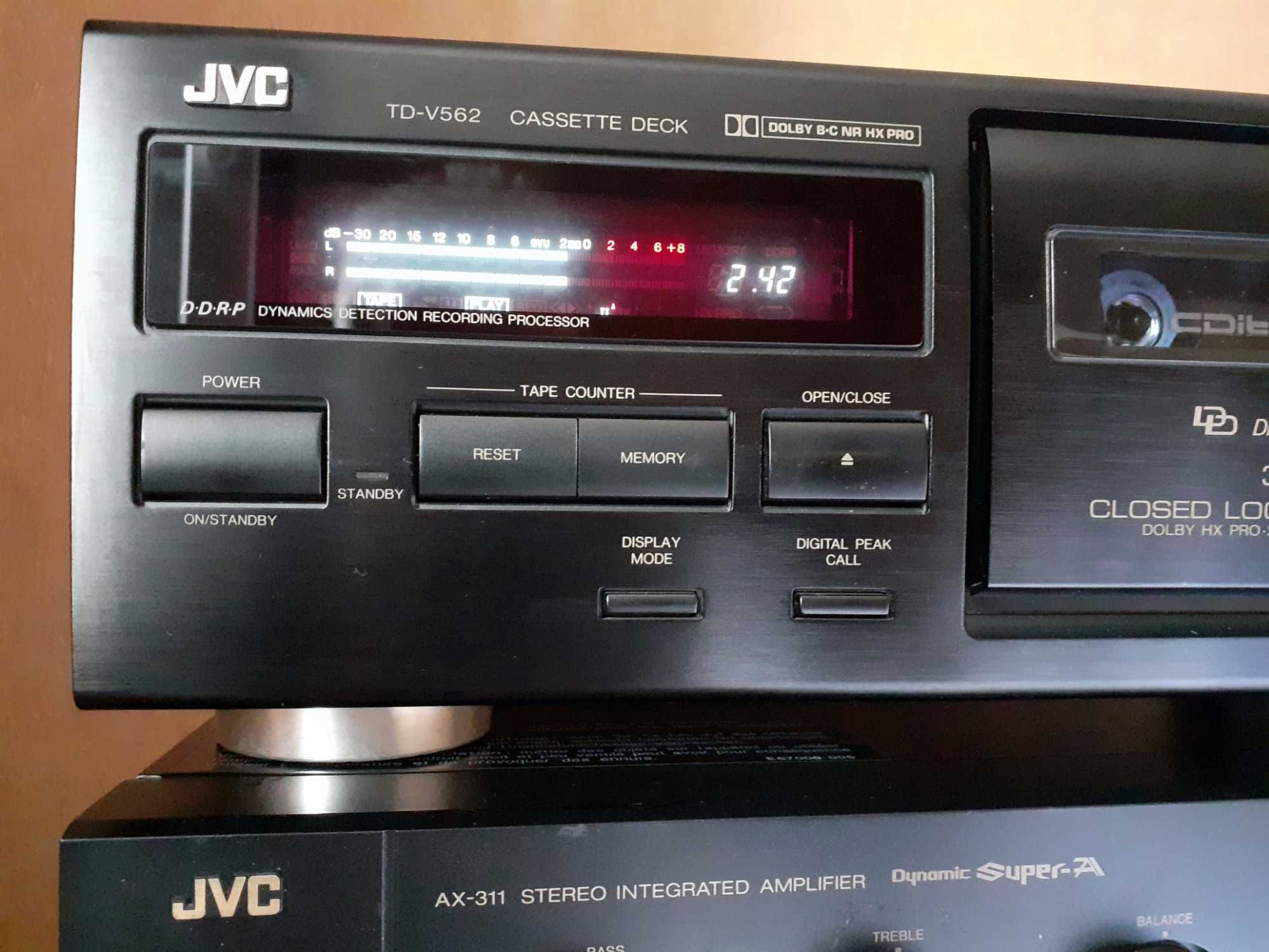Идеален JVC TD - V 562 - Три глави и три мотора. ПРОМОЦИЯ.