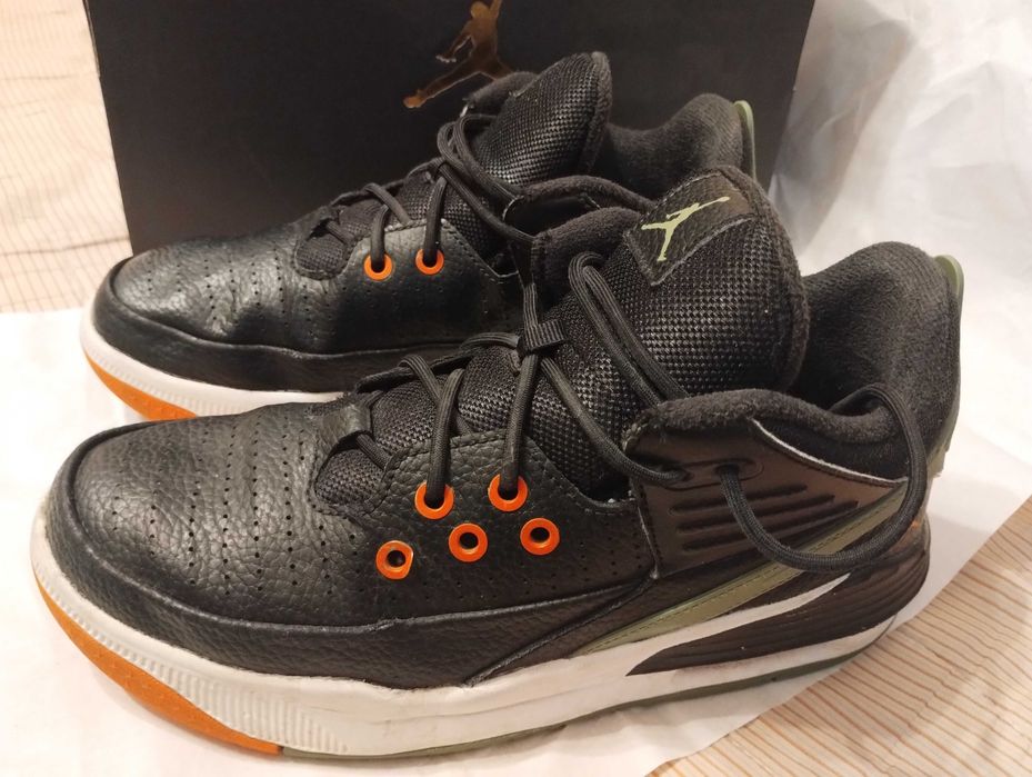 Маратонки Nike Air Jordan Max Aura, 39 размер