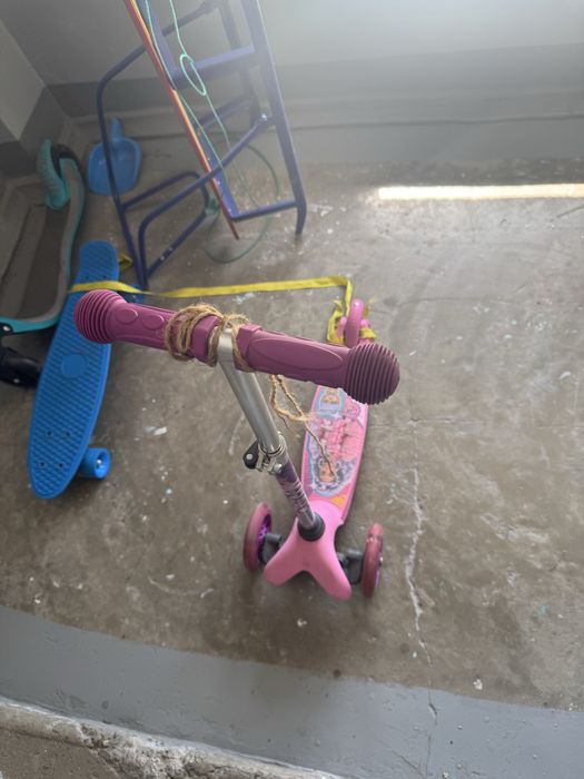 Продам самокат детский