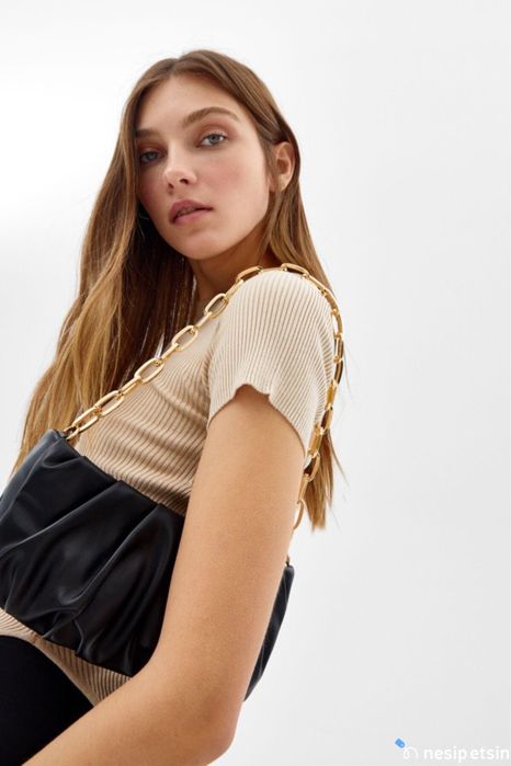 Дамска чанта Bershka