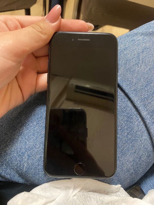 Телефон iPhone 7 32GB