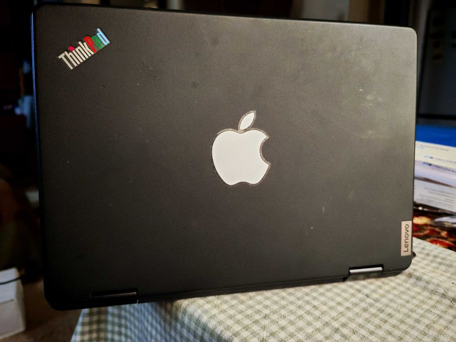 Laptop Thinkpad Yoga 11e 2in1 m3 1.11Ghz 4gb ram 128Gb m.2 ssd ecran s