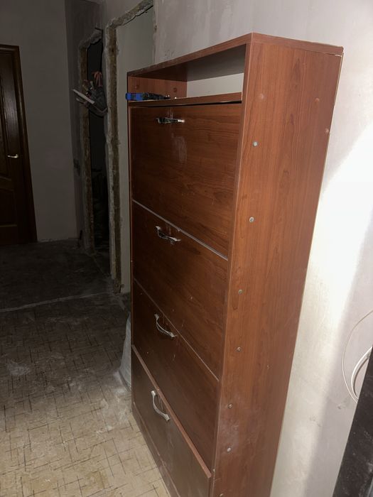 Продаются обувница