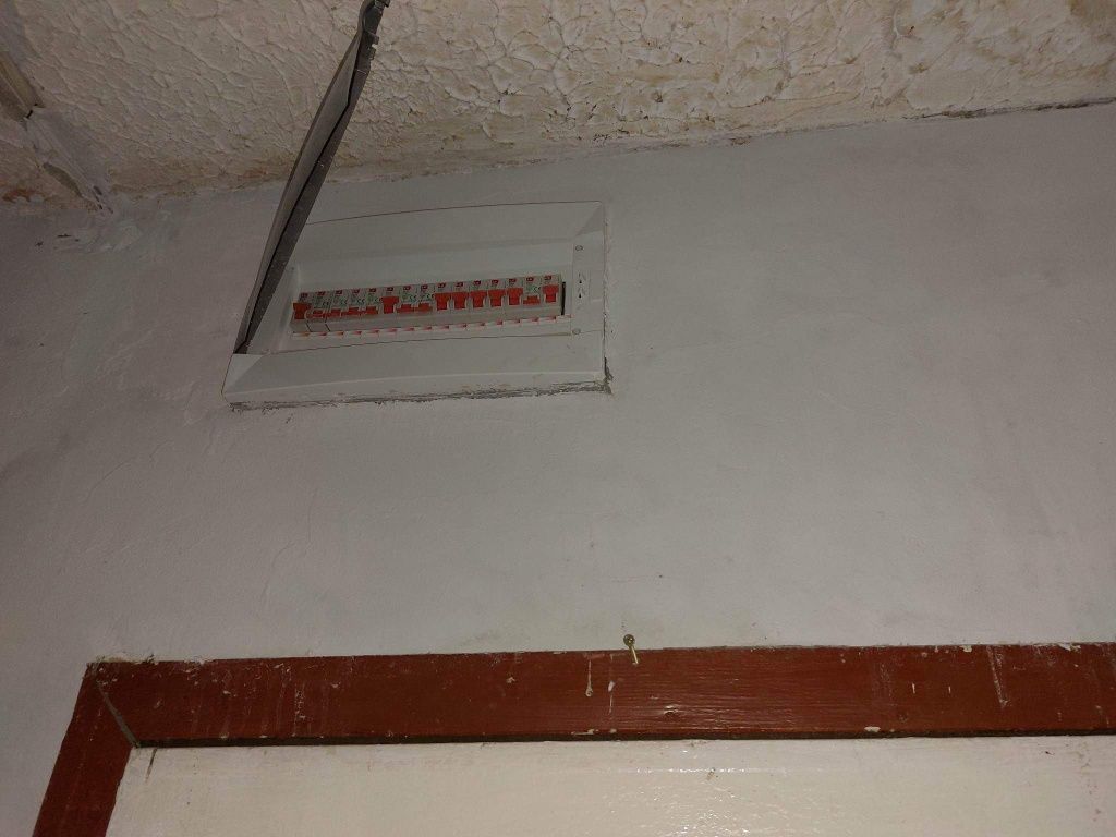 Продава се Двустаен апартамент в Омуртаг - 55 кв.м за 556 €/кв.м - Снимка #9