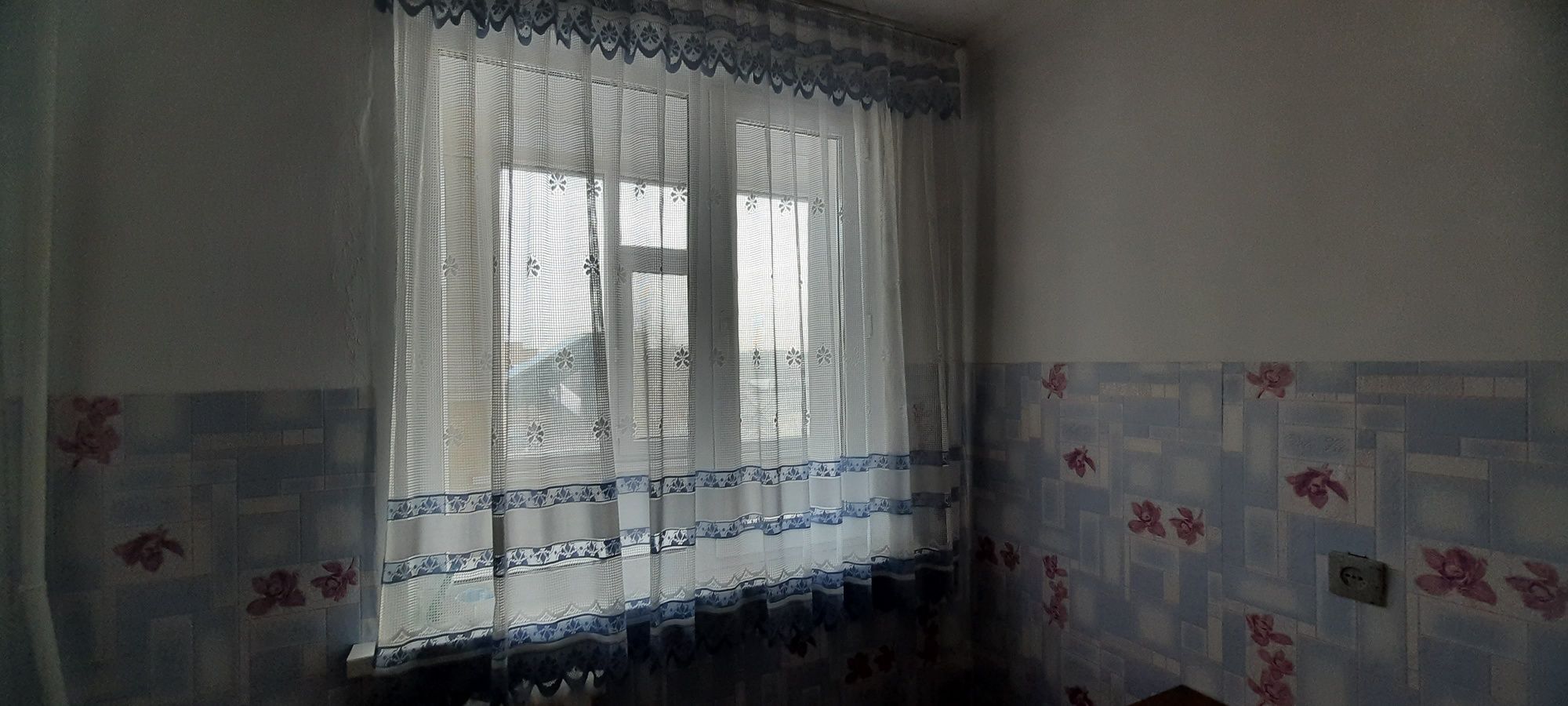 Тюль, короткий на кухню, размер 1.5×1.5
