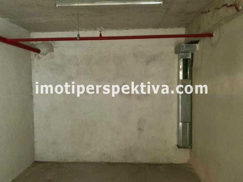 Продава се Гараж / Паркомясто в Пловдив, Тракия - 20 кв.м за 1250 €/кв.м - Снимка #1