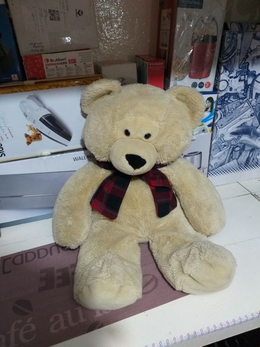 4 Ursuleti De Plush Marime Mare