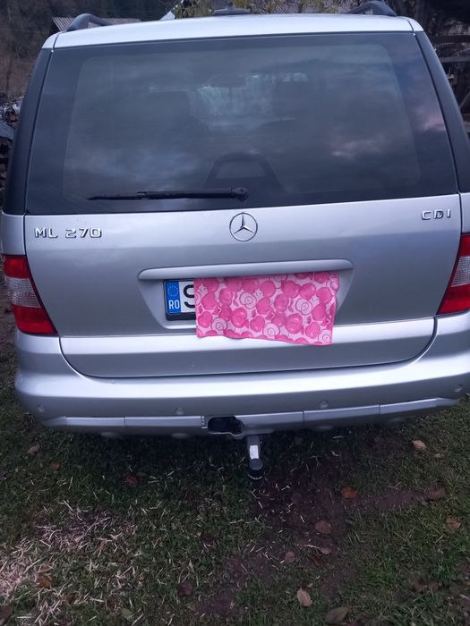 Vând Mercedes ML 2003