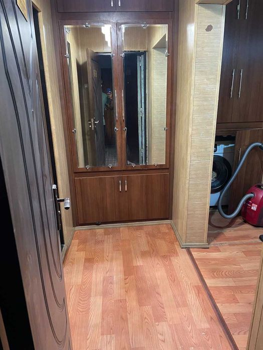 Срочно Продается 2в3 ком  Алмазарский район Тансыкбаев-2 2/2/5.