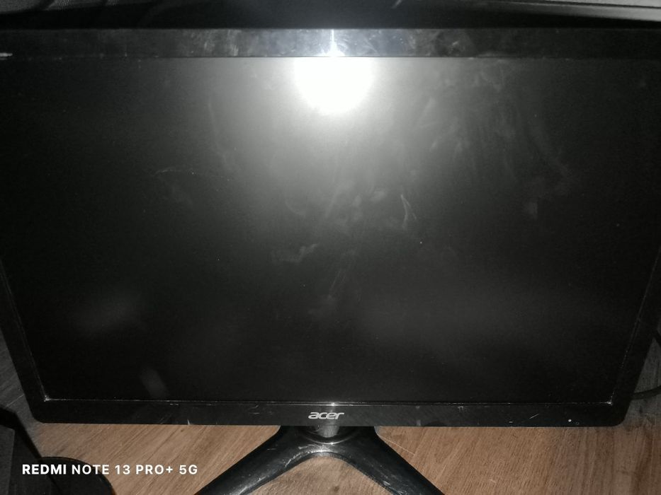 Продам монитор Асер почти не пользовались