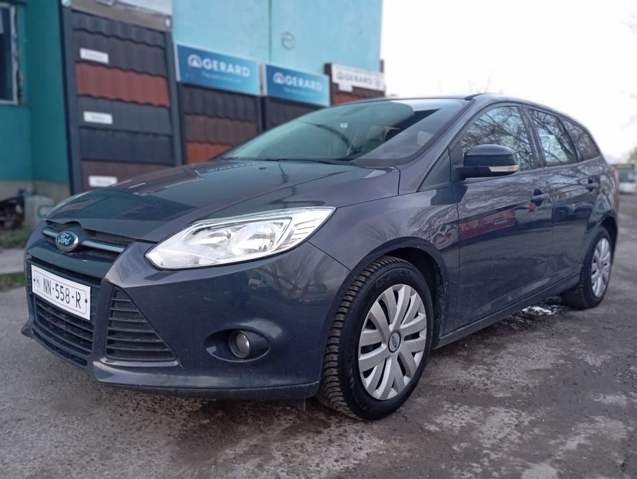 Ford Focus3 MK3 Titanium 1.6D Euro 5 Climatronic anvelope noi senzori