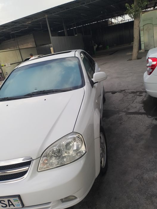 Lasetti 1.8 holati yaxshi