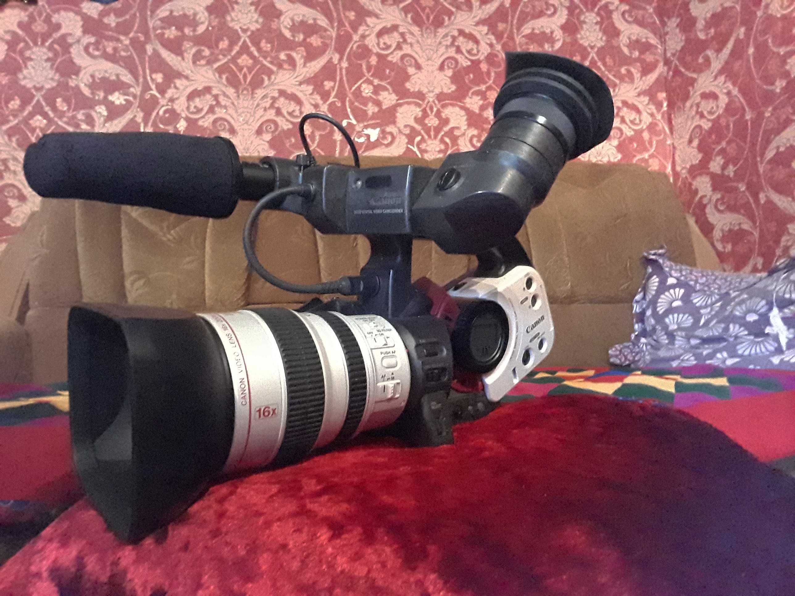 Видеокамера Canon XL1s