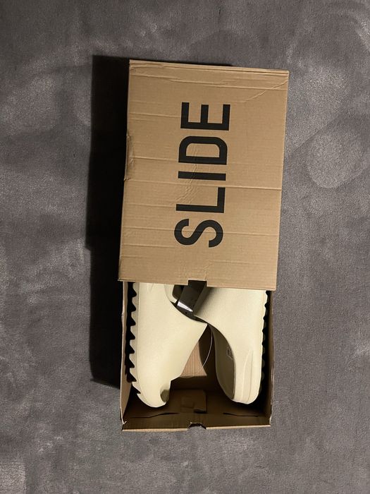 Yeezy Slide Sand