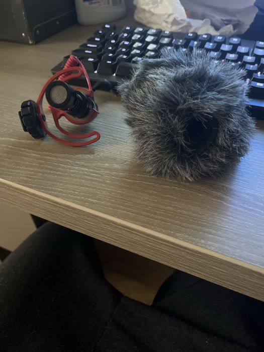 Microfon rode pentru dsrl + noise buffer
