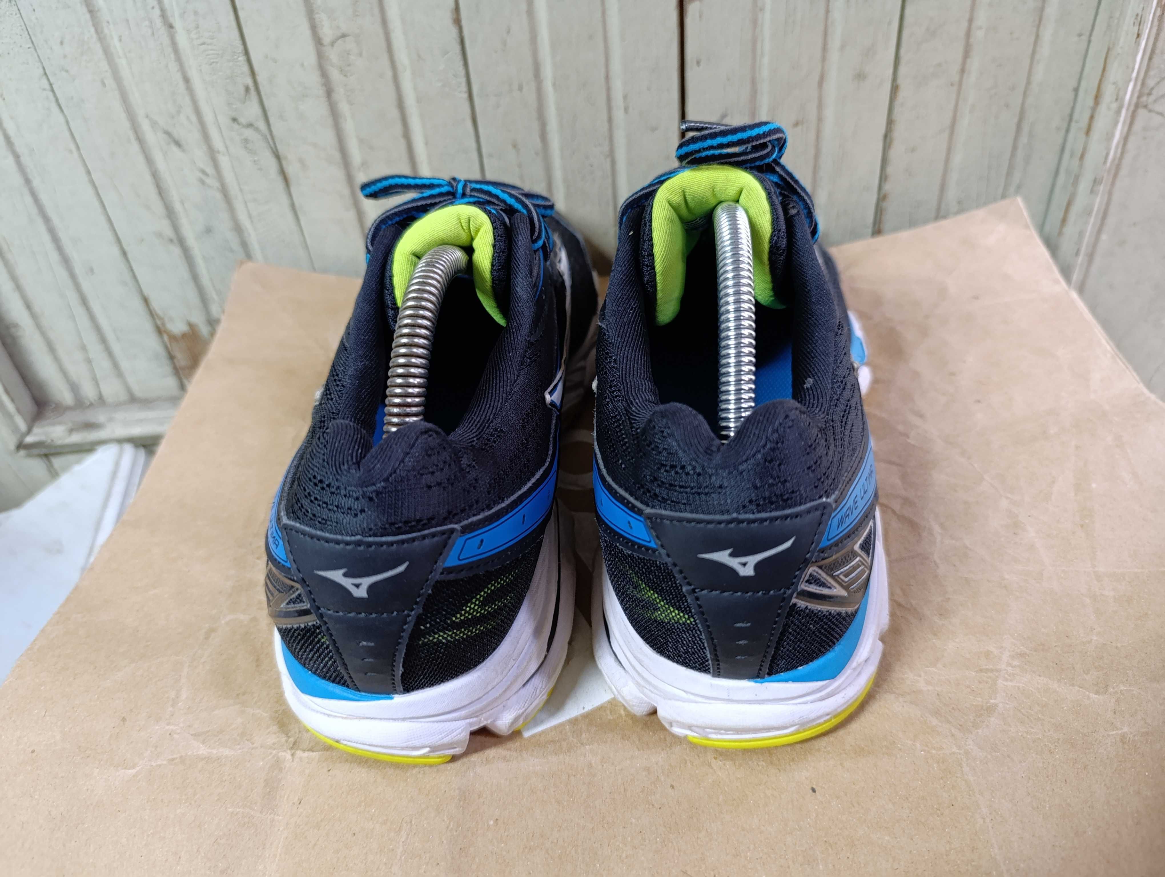 Mizuno WAVE ULTIMA 9''оригинални маратонки 43 номер
