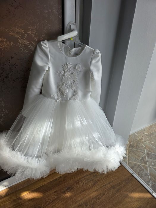 Rochita fetita 6 ani