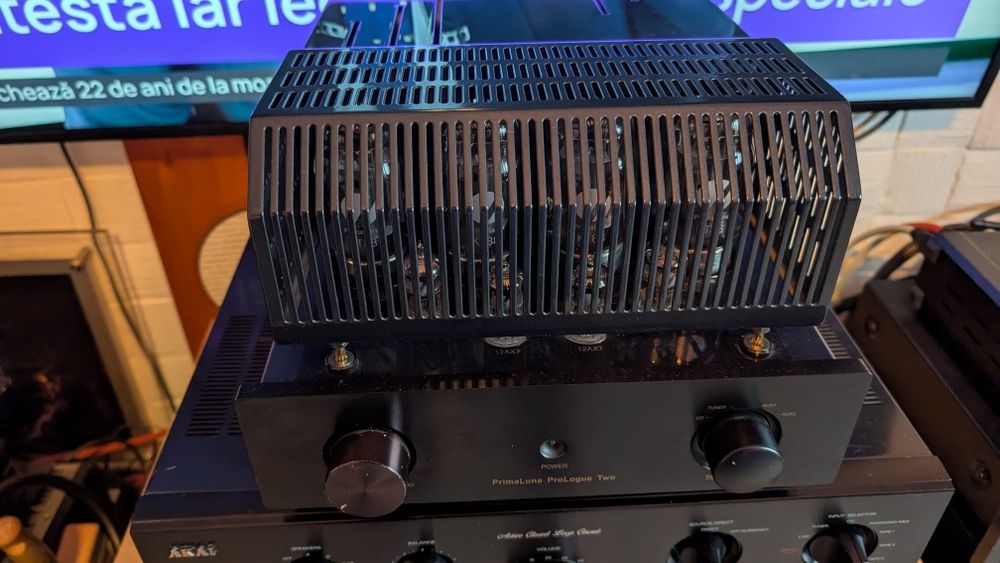 Prima luna prologue two , super amplificator cu Lampi