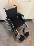 Scaun carut handicap dizabilitati batrani 46cm (ca nou)