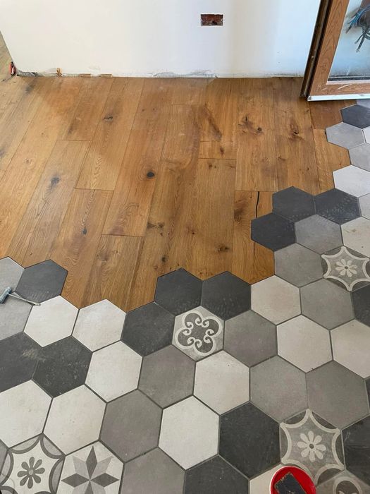 Montaj parchet,raschetat,lacuit și plinte - calintate garantată!