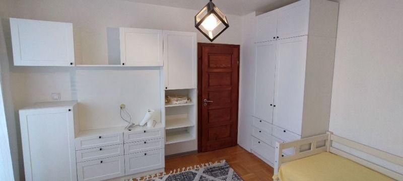 Дава се под наем Тристаен апартамент в София, Надежда 4 - 75 кв.м за 720 € - Снимка #11