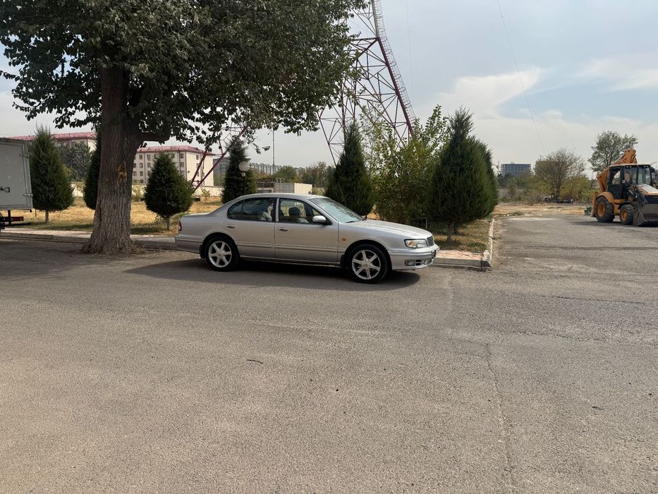 Nissan Maxima A32 (1996, 3.0V6, Механика, Арабка)